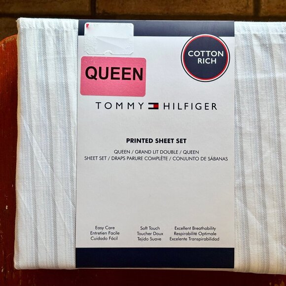Tommy Hilfiger Light Blue Light Gray Stripes Queen Size Sheet Set Cotton Blend
